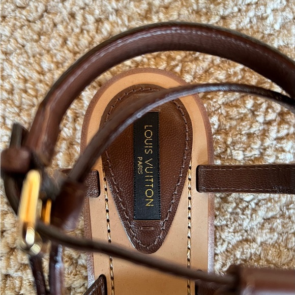 Louis Vuitton Greek Gladiator Flat Sandals Brown LV Embossed Leather - Picture 4 of 6